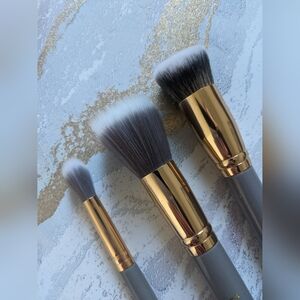 TERRE Mere  Makeup Brush Set with Gold Accents